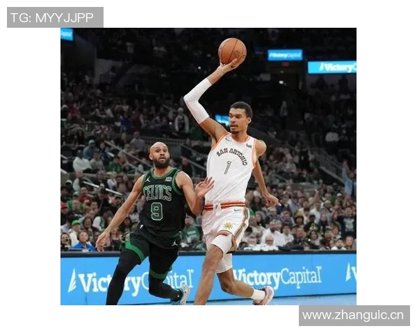 NBA社媒首月浏览量突破300亿次创历史新高引发热议