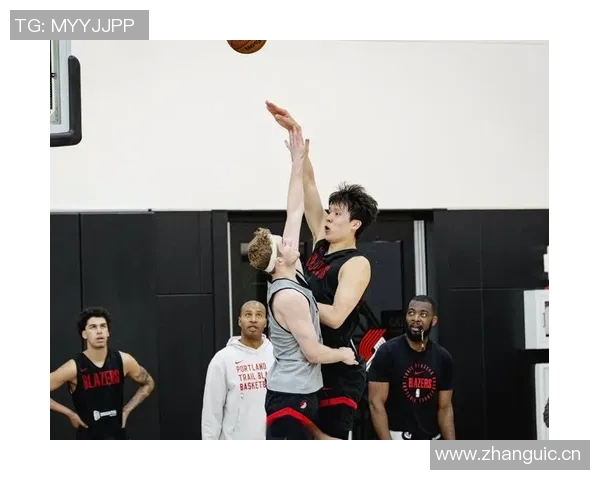 开拓者媒体人称批评杨瀚森不公因与科沃德奎因比较不当